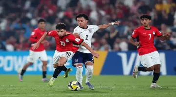 مصر تستسلم للتفاصيل الصغيرة رغم تألق حمزة أمام إنجلترا في مونديال الناشئين